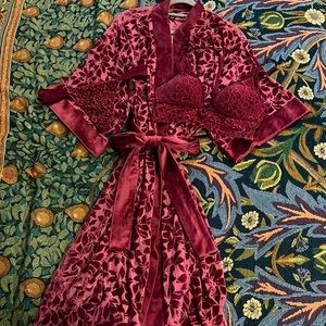 Prettiest VS/Pink Lingerie Set Ever!